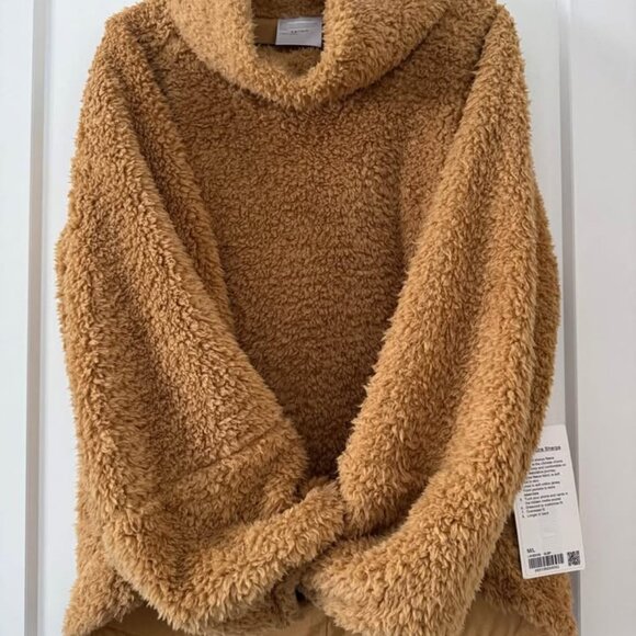 NWT! Lululemon Warm Restore Sherpa in Gold Buff - M/L - Picture 6 of 7